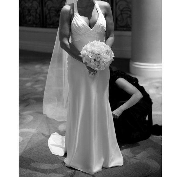 AMY MICHELSON IVORY WHITE SILK OR SATIN WEDDING DRESS SIZE US 6 - Picture 8 of 13